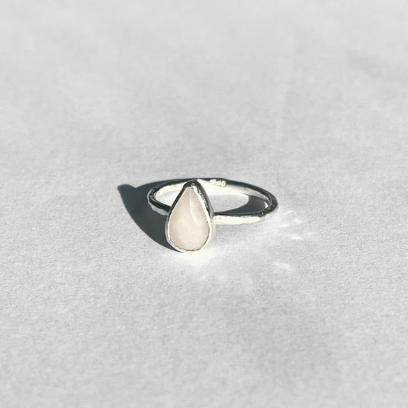 Rose quartz Teardrop Sterling Silver Ring